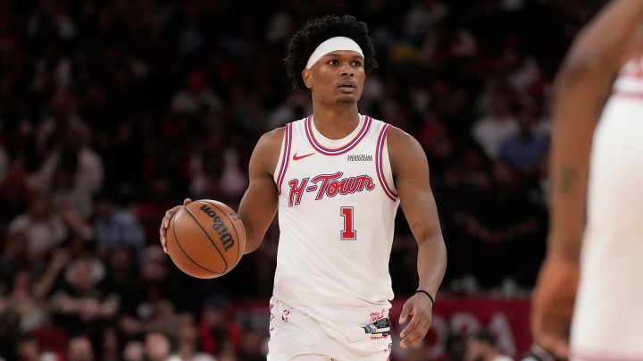 乌度卡：阿门显然是这个球队的基石之一 我们绝对鼓励他敢于发声
