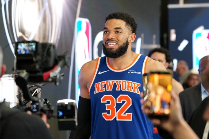 唐斯：进NBA前靠卖球星卡买Beats耳机 结果新秀赛季就为其代言了